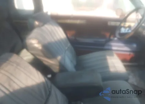 1985 Oldsmobile Cutlass Supreme z USA, uszkodzony, nr VIN 1G3GR47A9FH313228